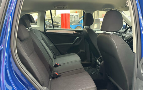 Volkswagen Tiguan II, 2019 год, 2 592 000 рублей, 26 фотография