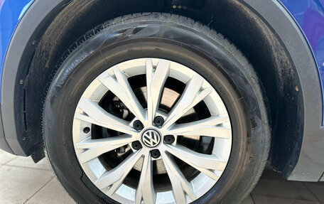 Volkswagen Tiguan II, 2019 год, 2 592 000 рублей, 31 фотография