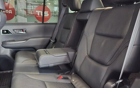 Toyota Land Cruiser, 2024 год, 12 700 000 рублей, 11 фотография