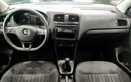 Volkswagen Polo VI (EU Market), 2017 год, 1 099 000 рублей, 18 фотография