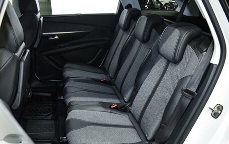 Peugeot 5008 II, 2018 год, 2 399 000 рублей, 11 фотография