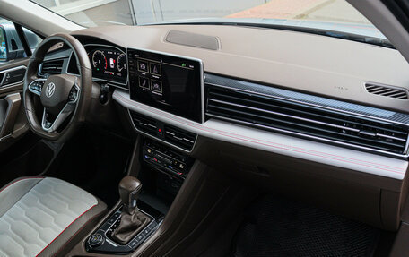 Volkswagen Tiguan II, 2021 год, 3 550 000 рублей, 7 фотография
