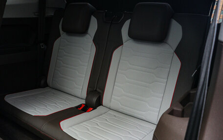 Volkswagen Tiguan II, 2021 год, 3 550 000 рублей, 9 фотография