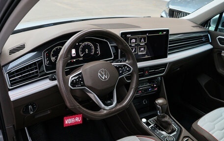 Volkswagen Tiguan II, 2021 год, 3 550 000 рублей, 13 фотография