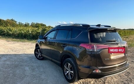 Toyota RAV4, 2019 год, 2 850 000 рублей, 4 фотография