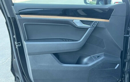 Volkswagen Touareg III, 2019 год, 5 500 000 рублей, 20 фотография