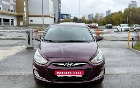 Hyundai Solaris II рестайлинг, 2012 год, 620 000 рублей, 3 фотография