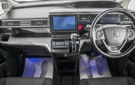 Honda Stepwgn IV, 2016 год, 2 049 000 рублей, 10 фотография