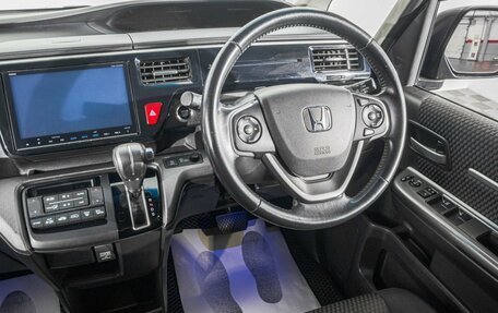Honda Stepwgn IV, 2016 год, 2 049 000 рублей, 18 фотография