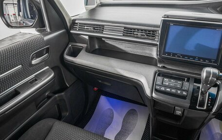 Honda Stepwgn IV, 2016 год, 2 049 000 рублей, 21 фотография