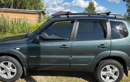 Chevrolet Niva I рестайлинг, 2018 год, 750 000 рублей, 6 фотография