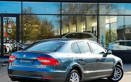 Skoda Superb III рестайлинг, 2014 год, 1 089 000 рублей, 2 фотография