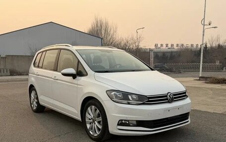 Volkswagen Touran III, 2021 год, 1 785 600 рублей, 3 фотография