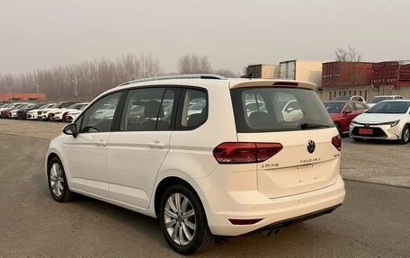 Volkswagen Touran III, 2021 год, 1 785 600 рублей, 7 фотография