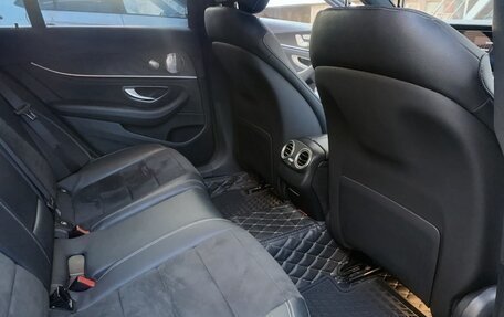 Mercedes-Benz E-Класс, 2021 год, 4 600 000 рублей, 8 фотография