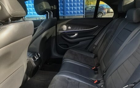 Mercedes-Benz E-Класс, 2021 год, 4 600 000 рублей, 12 фотография