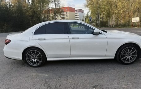 Mercedes-Benz E-Класс, 2021 год, 4 600 000 рублей, 17 фотография