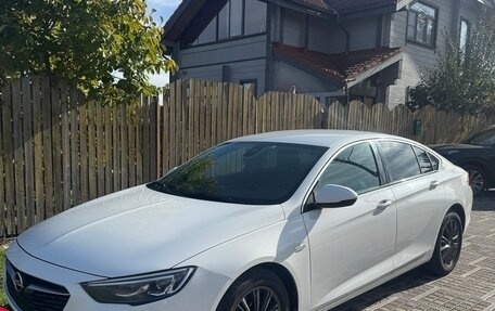 Opel Insignia II рестайлинг, 2019 год, 1 700 000 рублей, 2 фотография