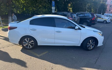 KIA Rio IV, 2017 год, 1 200 000 рублей, 2 фотография