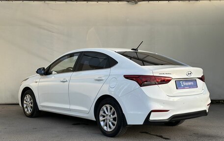 Hyundai Solaris II рестайлинг, 2018 год, 1 400 000 рублей, 5 фотография