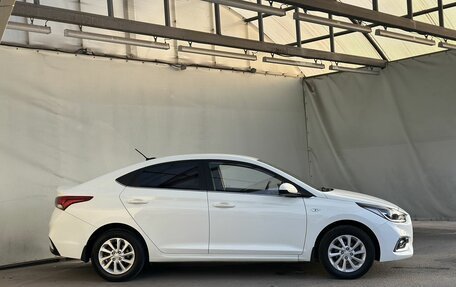Hyundai Solaris II рестайлинг, 2018 год, 1 400 000 рублей, 8 фотография