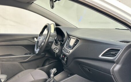 Hyundai Solaris II рестайлинг, 2018 год, 1 400 000 рублей, 10 фотография