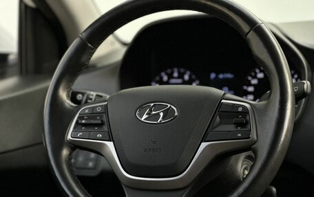 Hyundai Solaris II рестайлинг, 2018 год, 1 400 000 рублей, 17 фотография