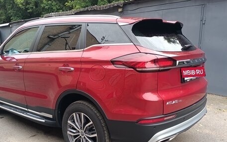 Geely Atlas, 2023 год, 1 995 000 рублей, 3 фотография