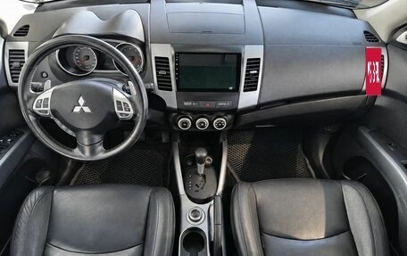 Mitsubishi Outlander III рестайлинг 3, 2007 год, 849 000 рублей, 12 фотография