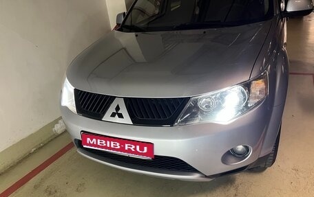 Mitsubishi Outlander III рестайлинг 3, 2008 год, 1 100 000 рублей, 1 фотография