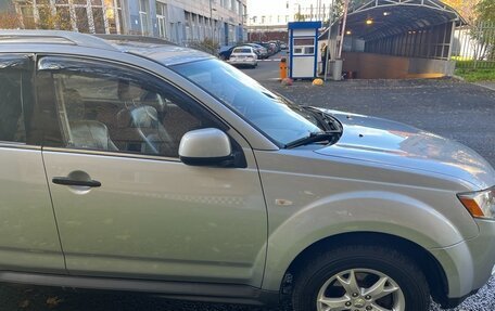 Mitsubishi Outlander III рестайлинг 3, 2008 год, 1 100 000 рублей, 7 фотография