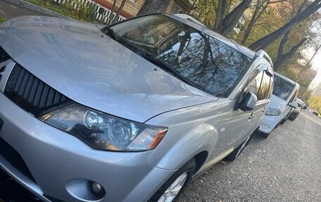Mitsubishi Outlander III рестайлинг 3, 2008 год, 1 100 000 рублей, 5 фотография