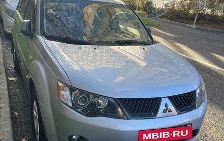 Mitsubishi Outlander III рестайлинг 3, 2008 год, 1 100 000 рублей, 4 фотография