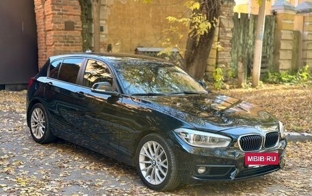 BMW 1 серия, 2018 год, 1 690 000 рублей, 2 фотография