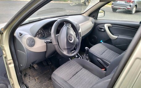 Renault Sandero I, 2013 год, 500 000 рублей, 5 фотография
