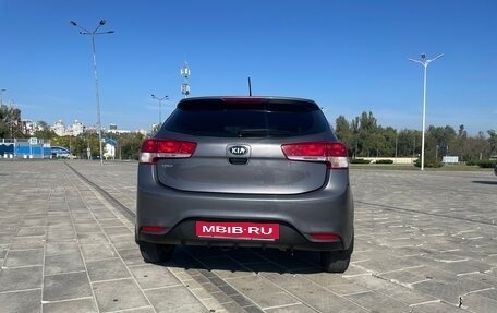 KIA Rio III рестайлинг, 2015 год, 820 000 рублей, 1 фотография
