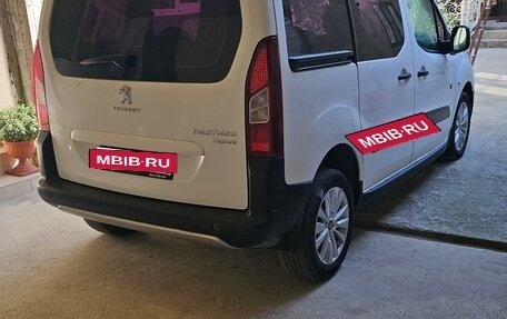 Peugeot Partner II рестайлинг 2, 2014 год, 578 000 рублей, 4 фотография