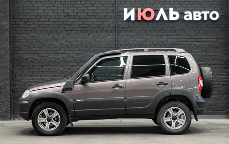Chevrolet Niva I рестайлинг, 2017 год, 560 000 рублей, 7 фотография