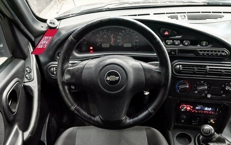 Chevrolet Niva I рестайлинг, 2017 год, 560 000 рублей, 11 фотография