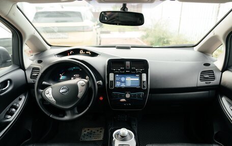 Nissan Leaf I, 2015 год, 1 300 000 рублей, 8 фотография