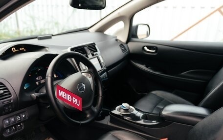 Nissan Leaf I, 2015 год, 1 300 000 рублей, 7 фотография