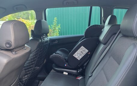Opel Zafira B, 2011 год, 748 000 рублей, 29 фотография