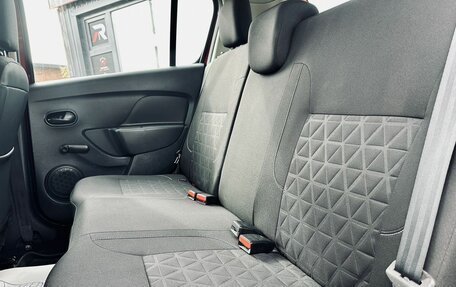 Renault Sandero II рестайлинг, 2015 год, 899 000 рублей, 24 фотография