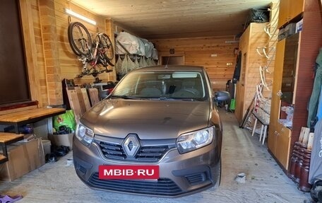 Renault Logan II, 2019 год, 850 000 рублей, 14 фотография