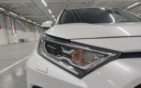 Toyota RAV4, 2020 год, 3 700 000 рублей, 21 фотография