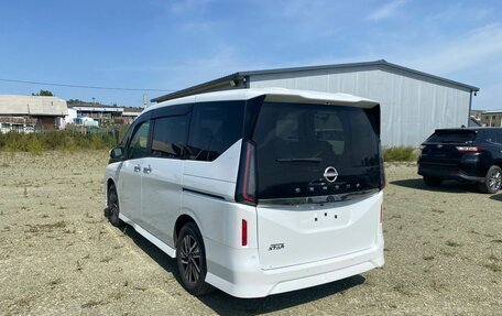 Nissan Serena, 2023 год, 2 200 000 рублей, 3 фотография