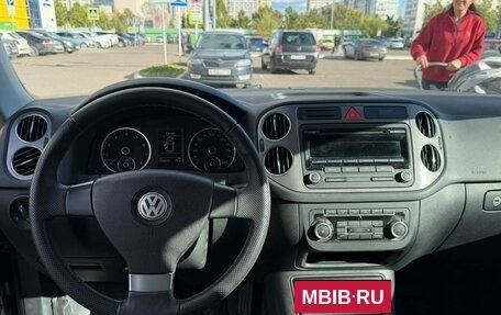 Volkswagen Tiguan I, 2010 год, 900 000 рублей, 5 фотография