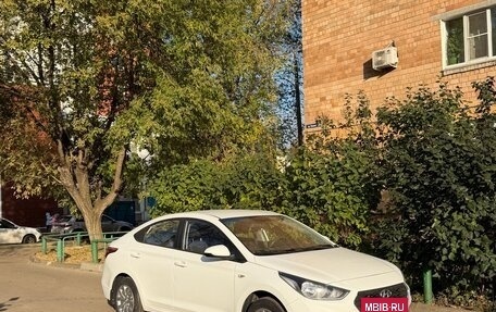Hyundai Solaris II рестайлинг, 2018 год, 1 200 000 рублей, 3 фотография