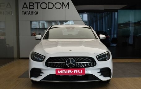 Mercedes-Benz E-Класс, 2022 год, 4 897 000 рублей, 2 фотография