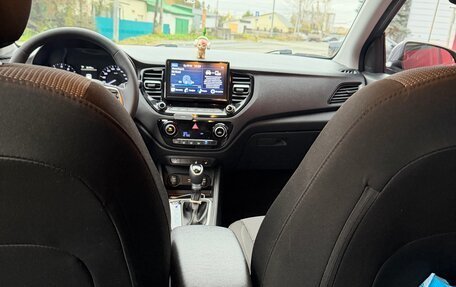 Hyundai Solaris II рестайлинг, 2021 год, 1 600 000 рублей, 18 фотография